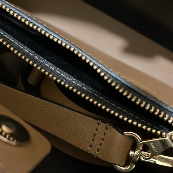 Arket Brown Leather Bag - Picture 7 of 13